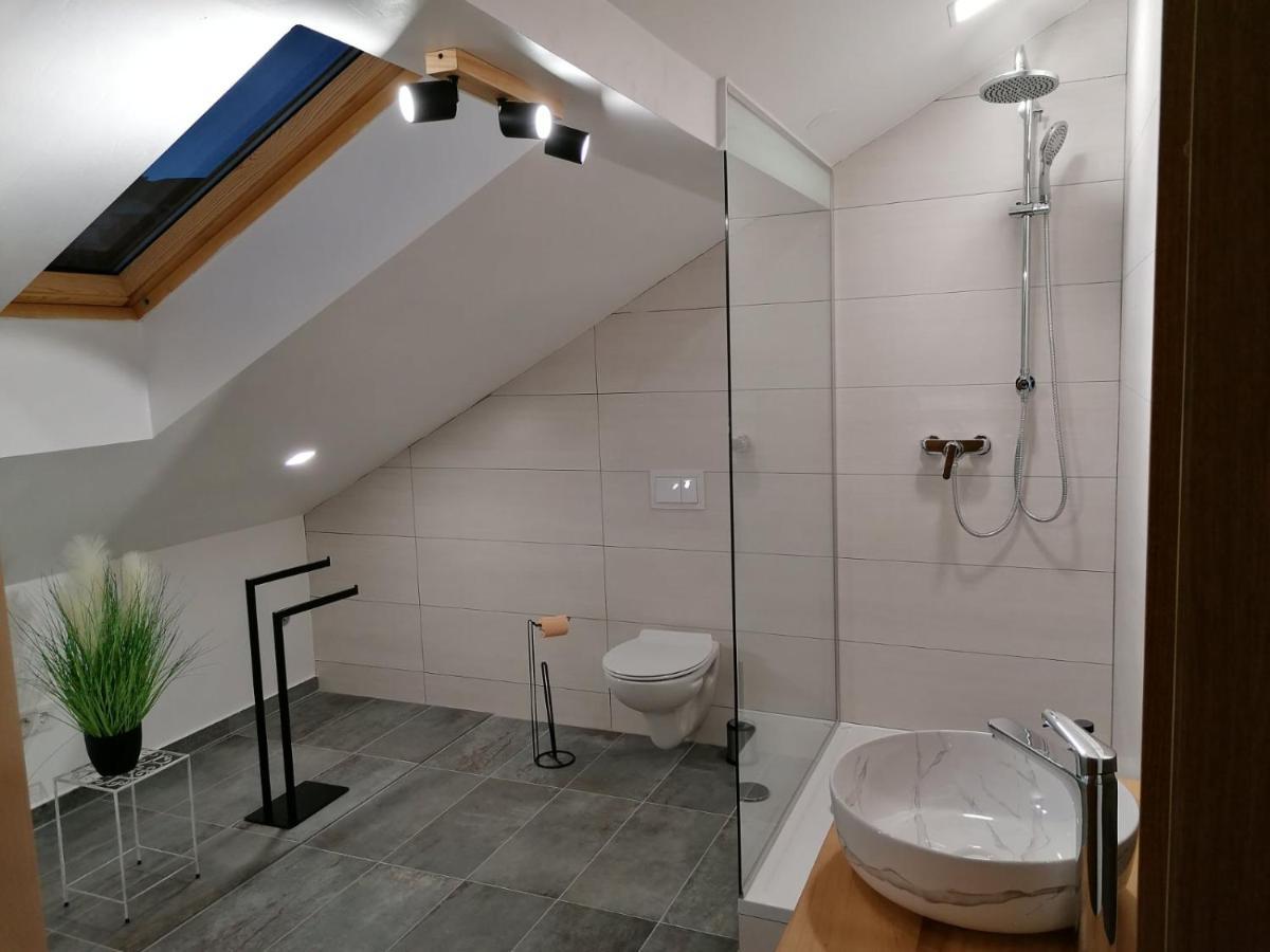 Apartman Megi & Studio Apartman Tomi - Self Check In Krapina Buitenkant foto