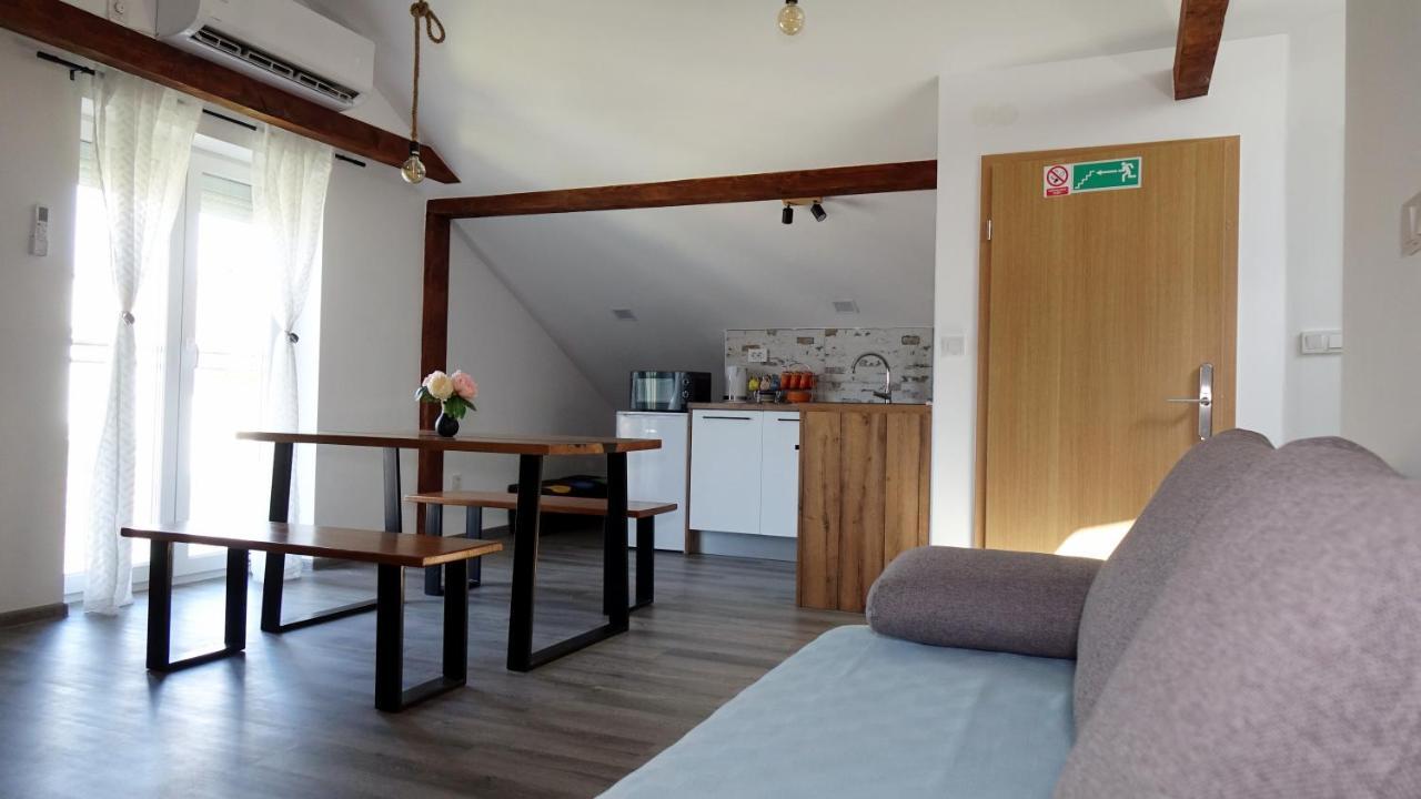 Apartman Megi & Studio Apartman Tomi - Self Check In Krapina Buitenkant foto